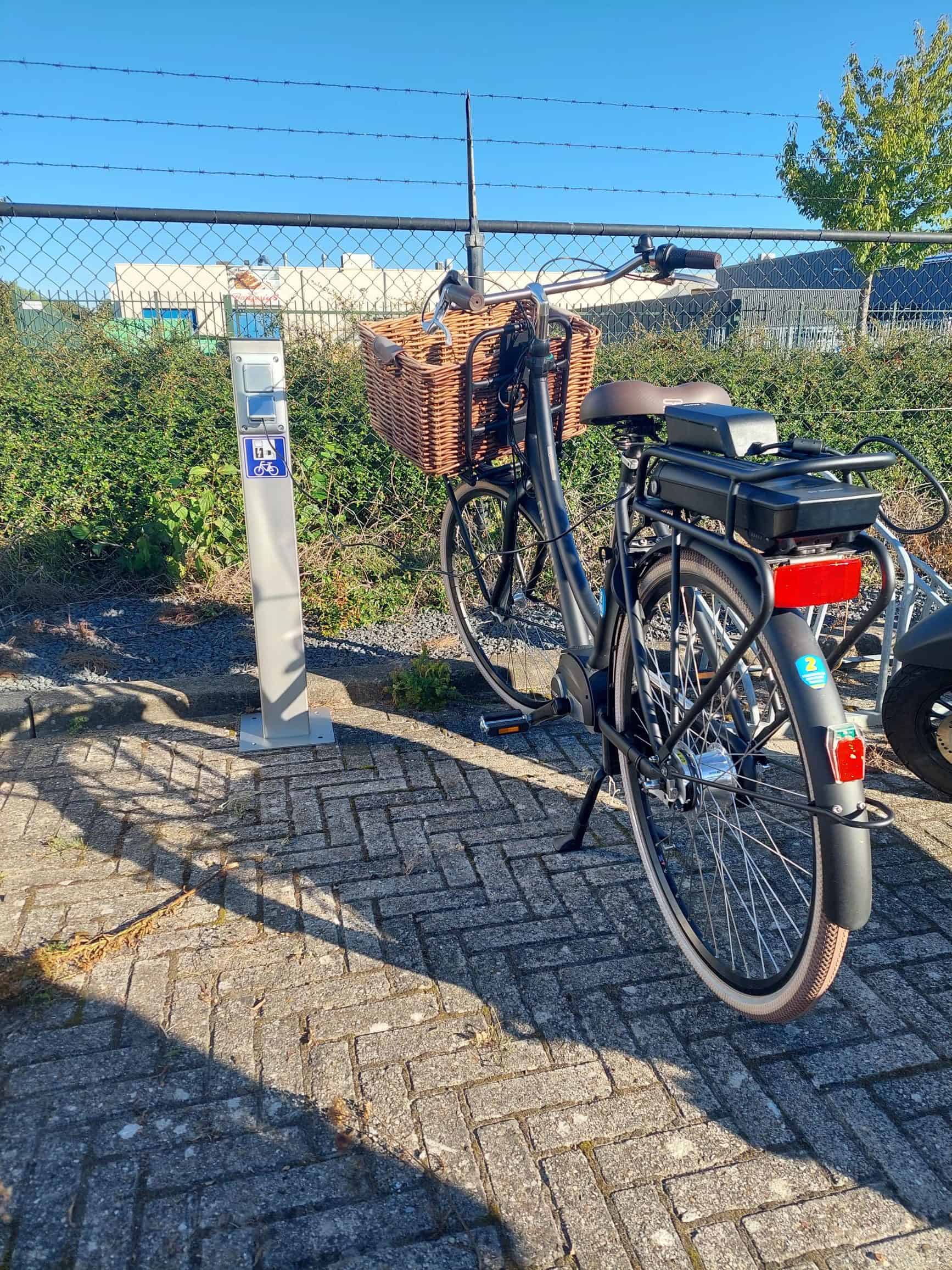 RVS Fietsoplaadpunt