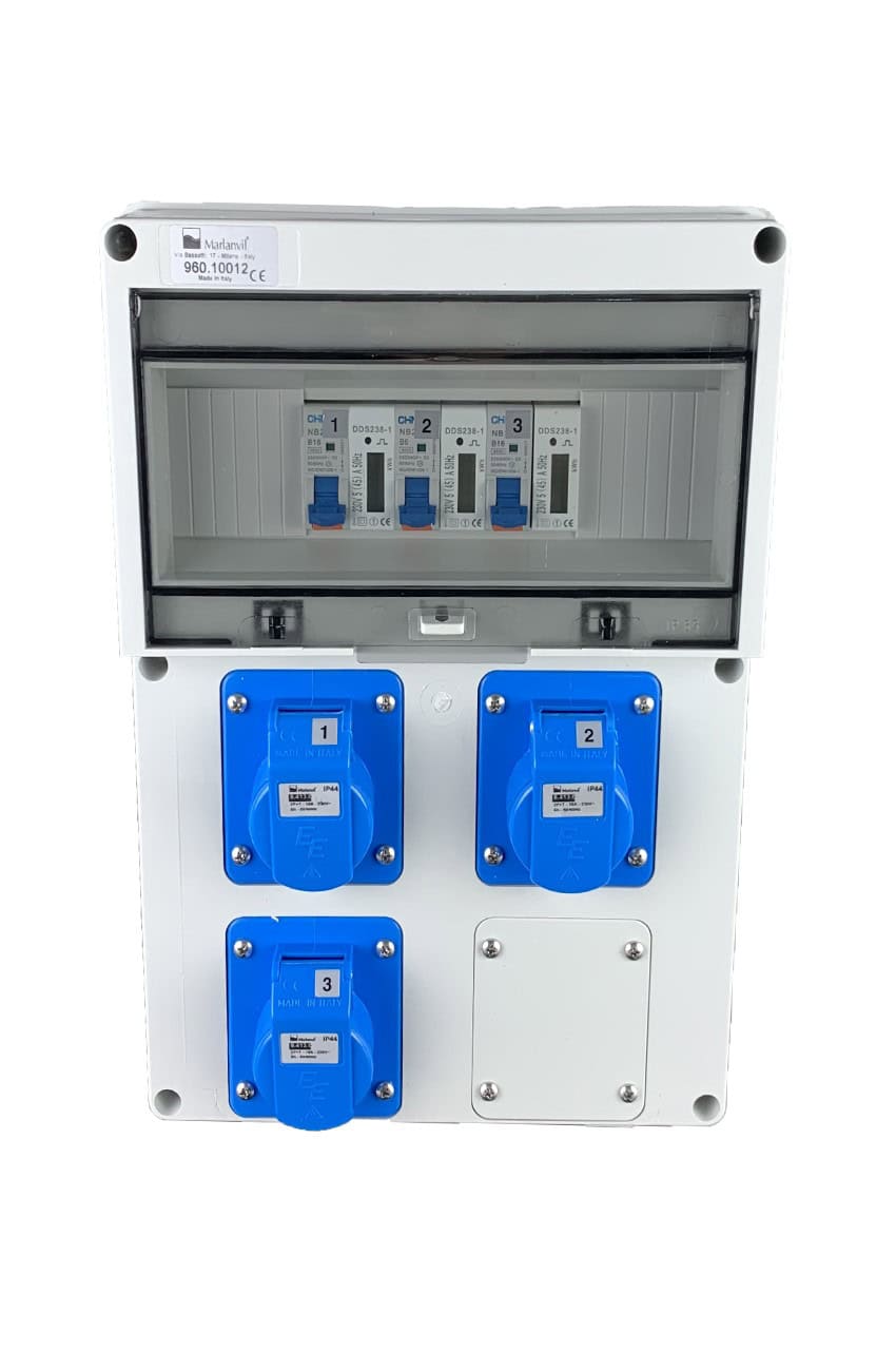 AANSLUITKAST front 3 WCD CEE 16A / 3X KWH meter IP65 - GEMONTEERD