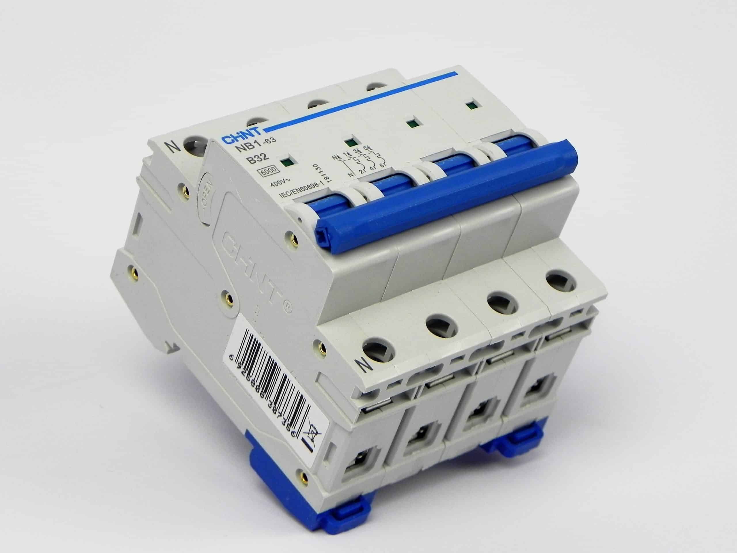 32AMP AUTOMAAT 3P+N TYPE B 6KA MCB